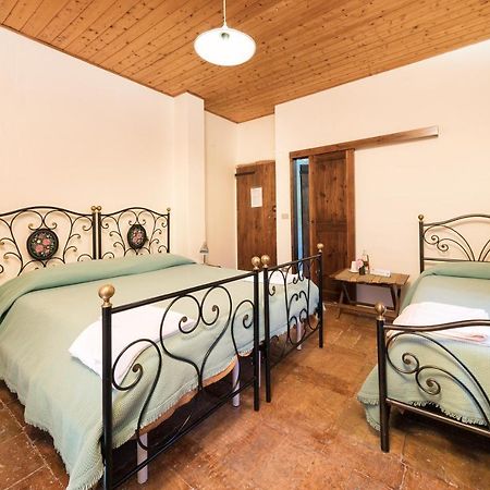 Agriturismo Girolomoni - Locanda Isola del Piano Eksteriør billede