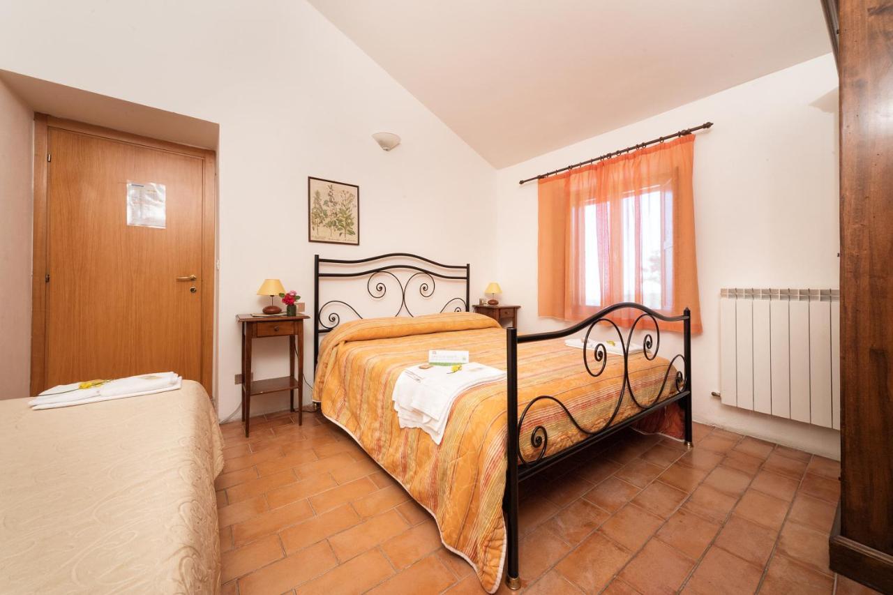Agriturismo Girolomoni - Locanda Isola del Piano Eksteriør billede